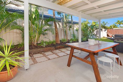 Property photo of 19 Lapoinya Crescent Warana QLD 4575