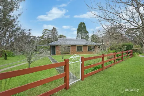 16 Westbourne Ave, Wentworth Falls, NSW 2782