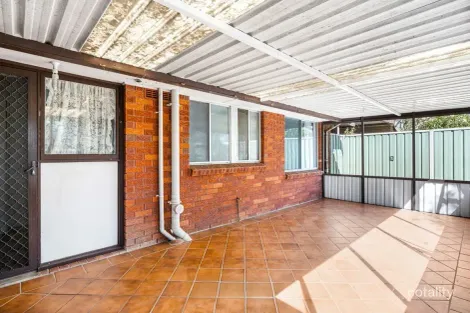 Property photo of 2 Tucks Road Toongabbie NSW 2146