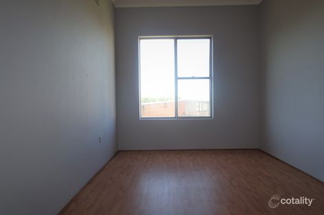 Property photo of 2/5 Buena Vista Avenue Lake Heights NSW 2502