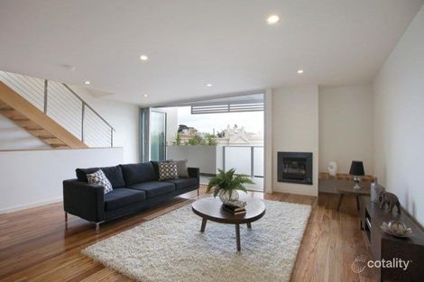 2/4 Small St, Hampton, VIC 3188