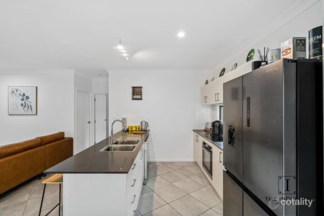 Property photo of 2/31 Anson Street Bentley Park QLD 4869