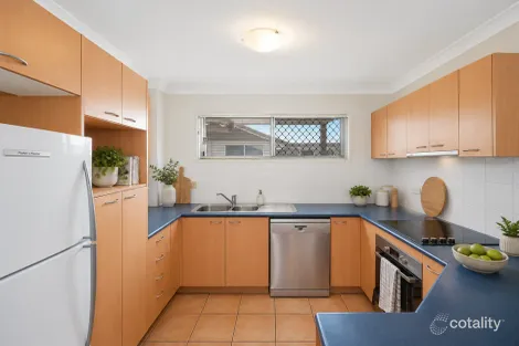 Property photo of 4/49 Shottery Street Yeronga QLD 4104