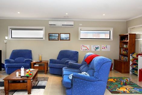 Property photo of 4 Spiteri Place Truganina VIC 3029