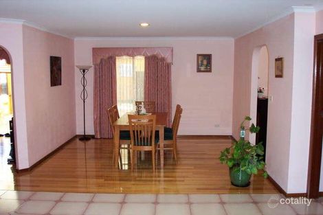 Property photo of 1 Marriot Road Keilor Downs VIC 3038