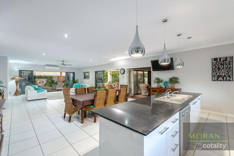 Property photo of 53 Highcrest Circuit Molendinar QLD 4214