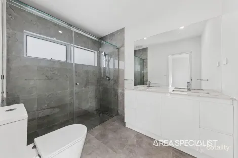 Property photo of 16 Cambridge Street Lang Lang VIC 3984