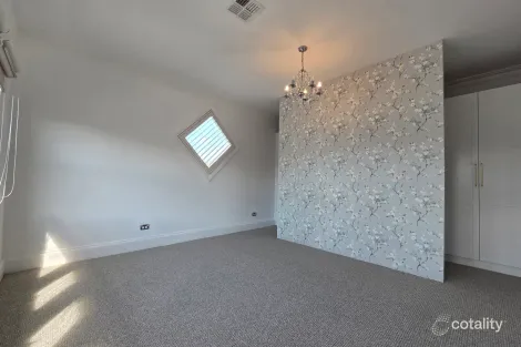 Property photo of 130 Beaconsfield Parade Northcote VIC 3070