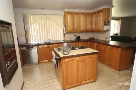 Property photo of 11 George Street Tenterfield NSW 2372