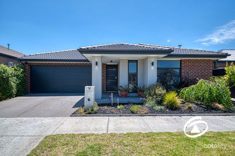 9 Seuss Dr, Officer, VIC 3809
