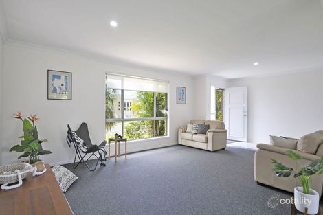 Property photo of 16 Rees Court Elanora QLD 4221