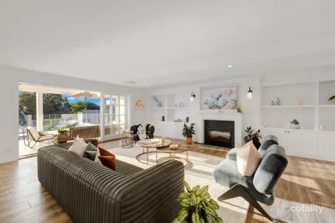 Property photo of 42 River Crescent Broadbeach Waters QLD 4218