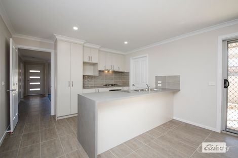 Property photo of 45 Ruthven Circuit Wodonga VIC 3690