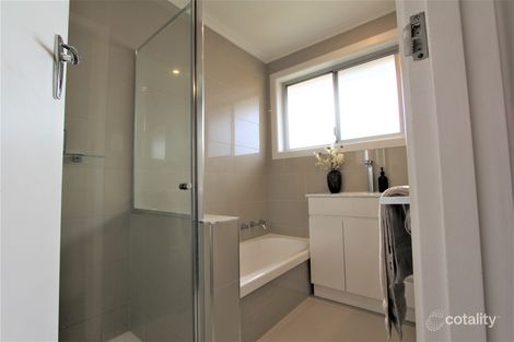 Property photo of 1 Gove Street Springvale VIC 3171