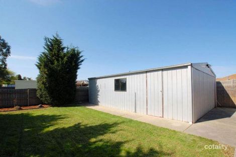 Property photo of 46 Navarre Drive Cranbourne West VIC 3977