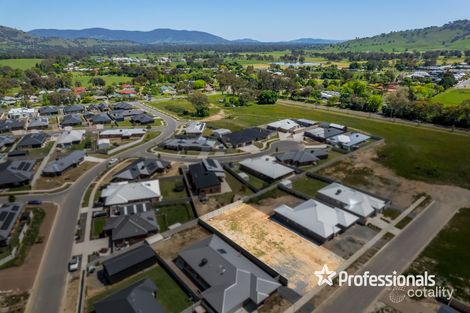 5 Mountain Cct, Tangambalanga, VIC 3691