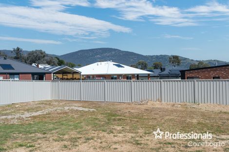 Property photo of 5 Mountain Circuit Tangambalanga VIC 3691