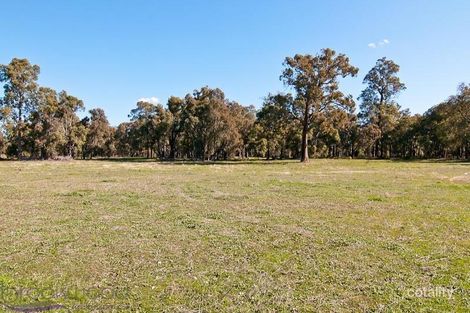 915 Avonholme Cir, Chidlow, WA 6556