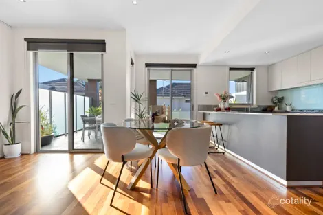 Property photo of 16/78 Holyrood Street Hampton VIC 3188