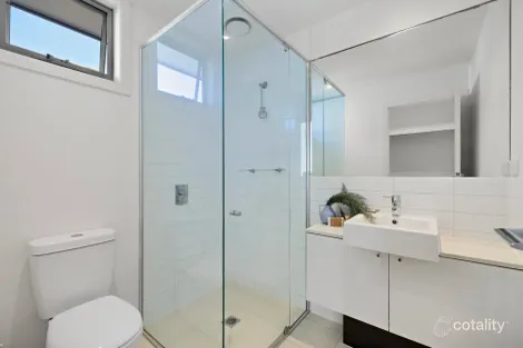 Property photo of 16/78 Holyrood Street Hampton VIC 3188