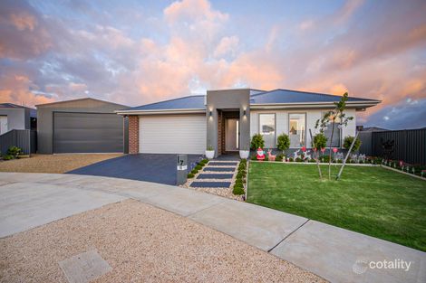 7 Booth Cl, Lucas, VIC 3350