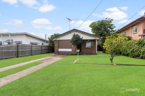 112 Arthur St, Woody Point, QLD 4019