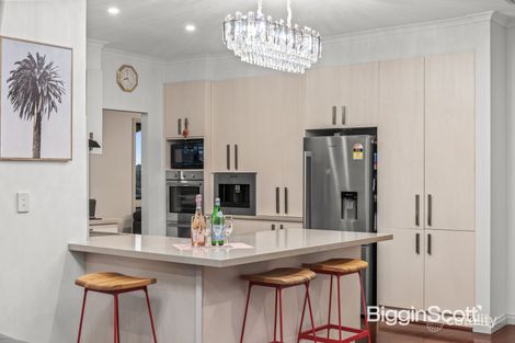 Property photo of 53 Golden Way Bulleen VIC 3105