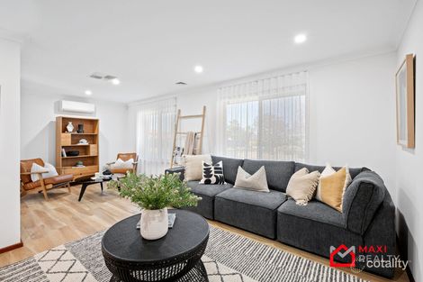 Property photo of 2 Rossiter Way Winthrop WA 6150