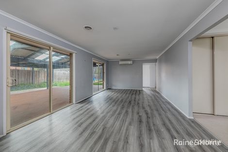Property photo of 2 Daly Close Sunbury VIC 3429