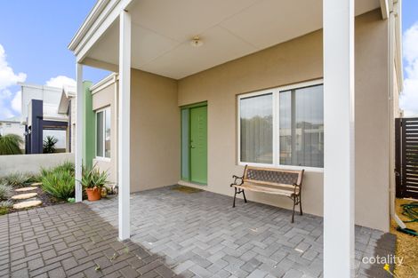 Property photo of 61 St Catharines Promenade Champion Lakes WA 6111