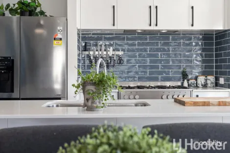 85 Allatoona Ave, Golden Bay, WA 6174