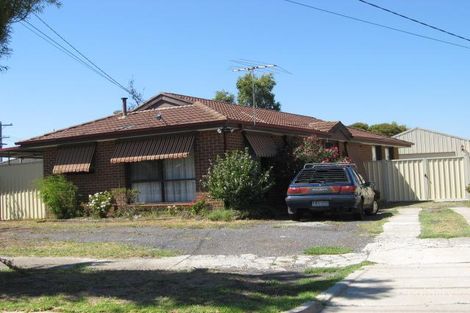 38 Tarlee Dr, Albanvale, VIC 3021