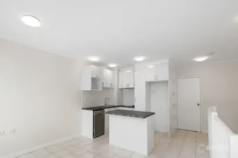 Property photo of 13/89A Bay Terrace Wynnum QLD 4178