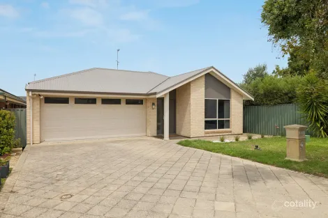 18 Sweetman Ave, Encounter Bay, SA 5211