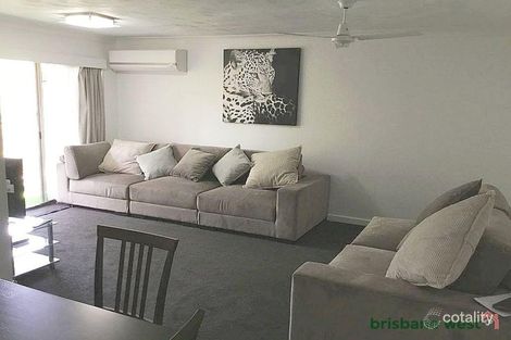 Property photo of 3/22 Waverley Road Taringa QLD 4068