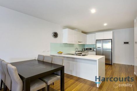 Property photo of 202/14 Reynolds Avenue Ringwood VIC 3134
