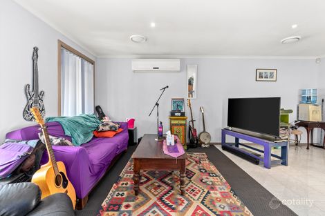 Property photo of 1/2 Rule Close Mill Park VIC 3082