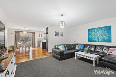 Property photo of 11 Paula Way Chirnside Park VIC 3116