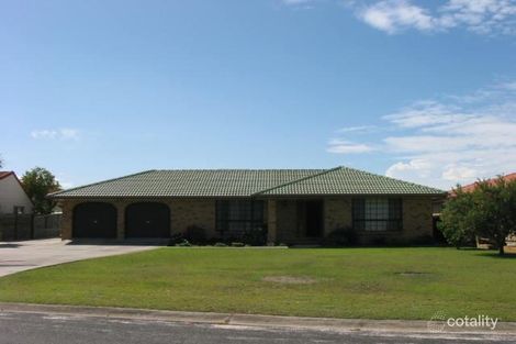 4 Westringia Pl, Yamba, NSW 2464