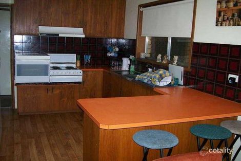 Property photo of 48 Geneva Crescent Lake Albert NSW 2650