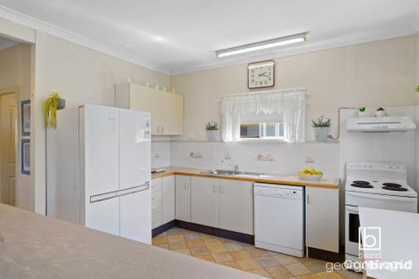 Property photo of 18 Avonlea Avenue Gorokan NSW 2263