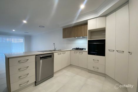 Property photo of 18 Davis Crescent Caerleon NSW 2850