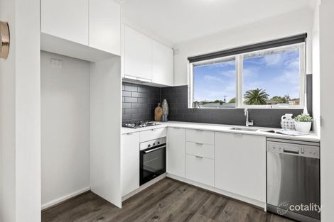 Property photo of 29 Mernda Avenue Carnegie VIC 3163