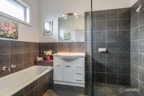 Property photo of 8 Kaunas Street Bell Park VIC 3215