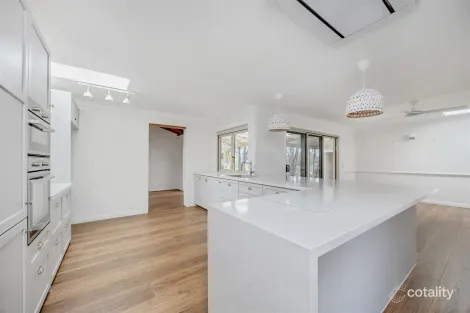 Property photo of 224 Springwood Road Springwood QLD 4127