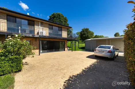 Property photo of 8 Willow Court Bega NSW 2550