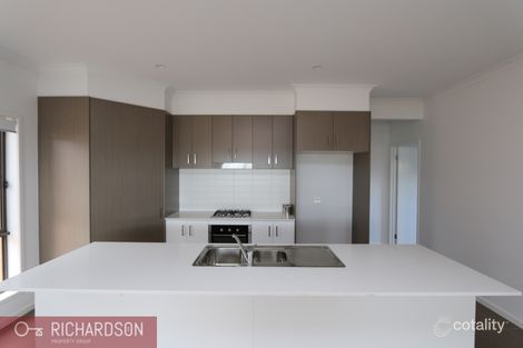 Property photo of 20 Biscotti Crescent Manor Lakes VIC 3024