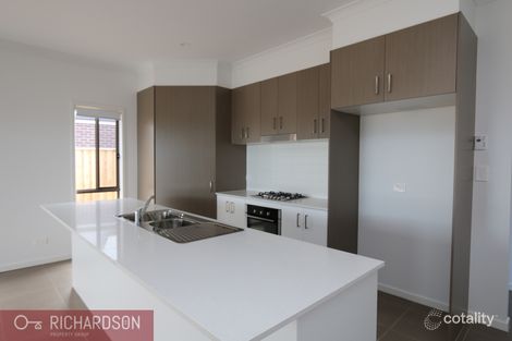 Property photo of 20 Biscotti Crescent Manor Lakes VIC 3024