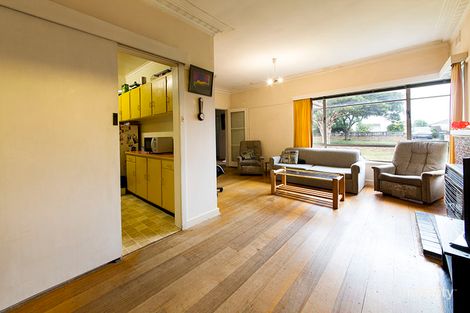 Property photo of 16 Normdale Road Bentleigh East VIC 3165