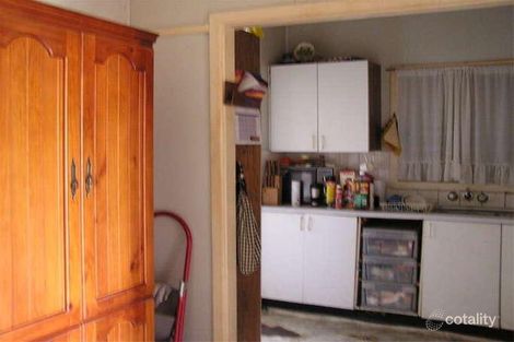 Property photo of 33 Blackman Parade Unanderra NSW 2526